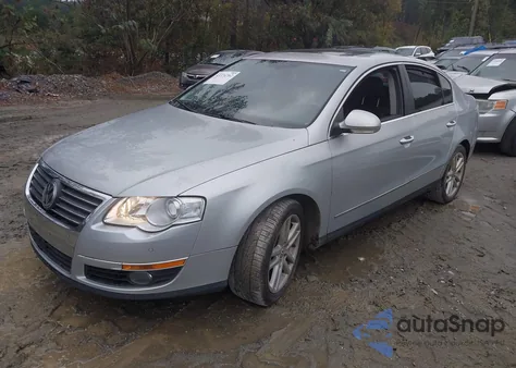 2008 Volkswagen Passat Lux from USA, damaged, VIN WVWEK73C18E166881